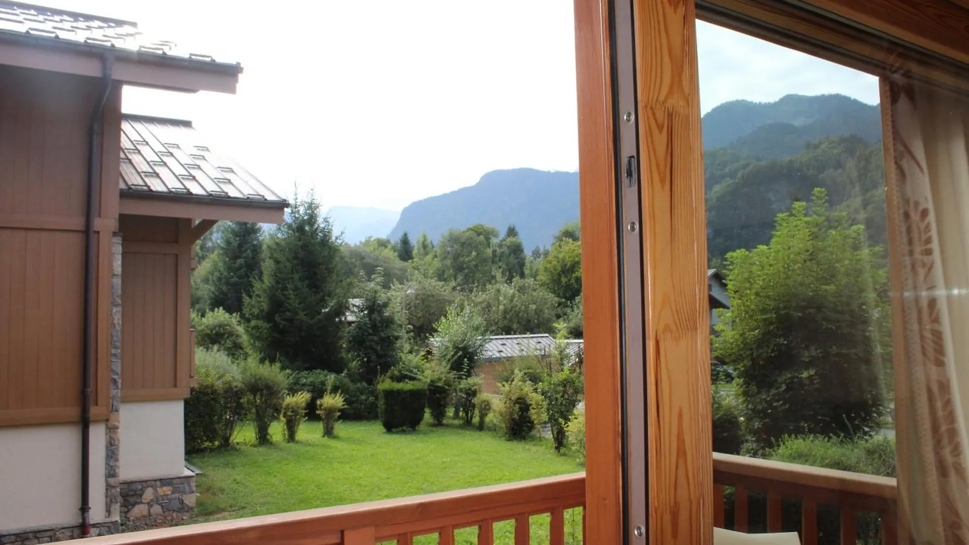 Reine Des Pres Apartment Samoens